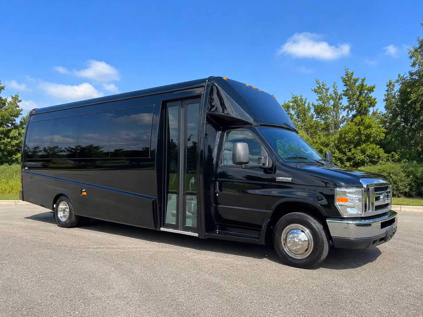 18 passenger minibus