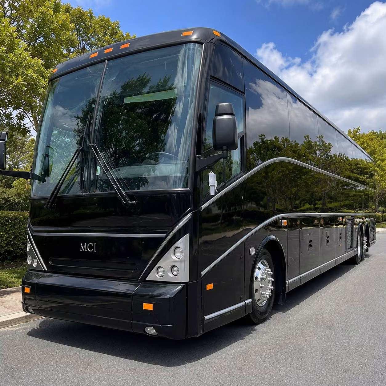 convention and conference shuttle bus rentals for north charleston events