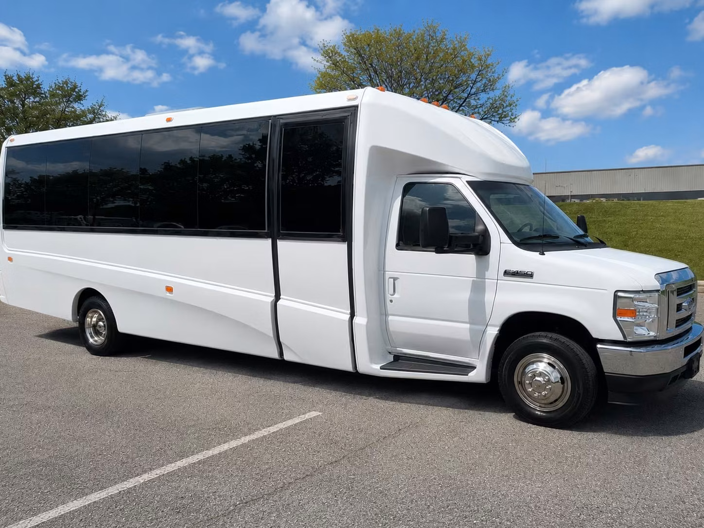 north charleston 15 passenger minibus rental